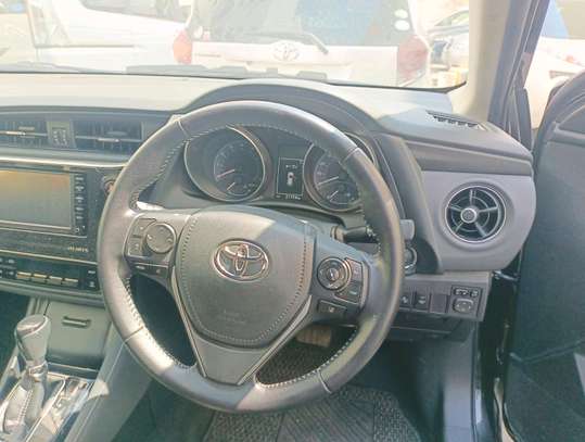 Toyota Auris 2015 image 5