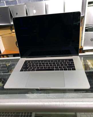 Apple MacBook Pro A2141 (16 -inch, 2019) Intel Core i9 image 2