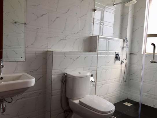 2 Bed Apartment with En Suite in Kileleshwa image 11