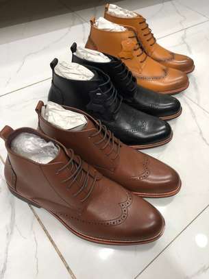 Dark brown casual boots top