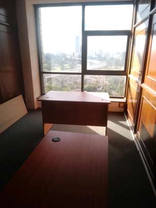 Executive furnished and unfurnished offices to let Nairobi image 4