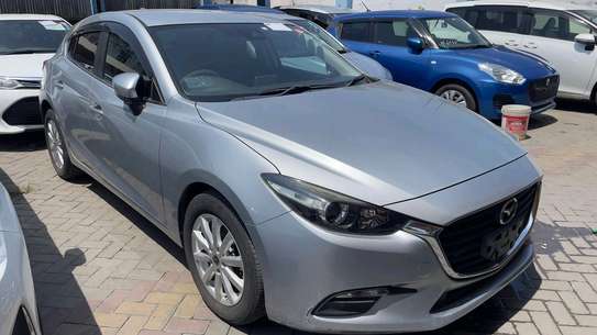 Mazda axela hatchback petrol 2018model image 1