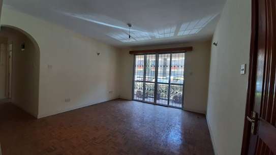 Serviced 3 Bed Apartment with En Suite in Kilimani image 4