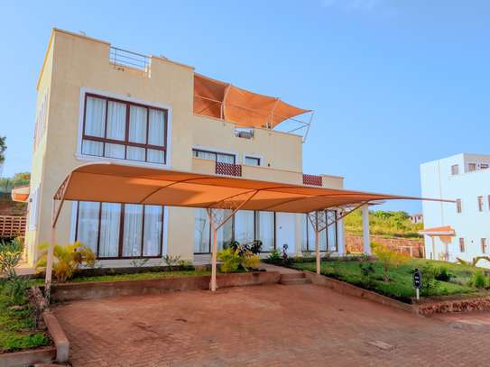 4 Bed House with En Suite in Vipingo image 10