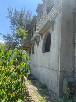 Serviced 10 Bed Apartment with En Suite in Mtwapa image 4