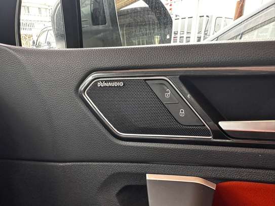 Volkswagen Tiguan Gray 2018 image 11