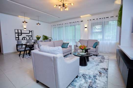 3 Bed Apartment with En Suite in General Mathenge image 8