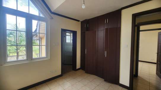 4 Bed Townhouse with En Suite at Langata image 14