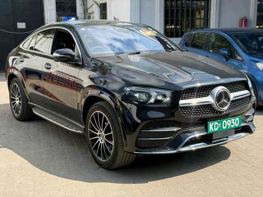 Mercedes Benz GLE400D image 2