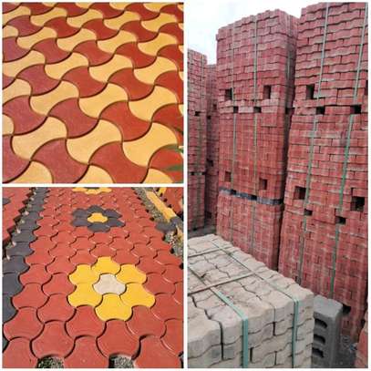 Colours Cabros affordable price image 1