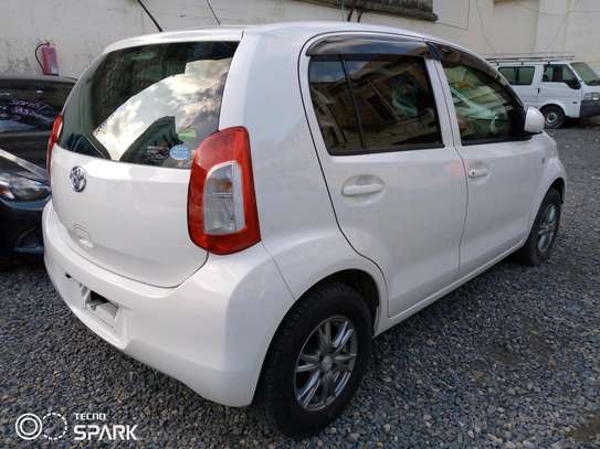 Toyota passo image 4