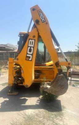 M2 - JCB 3DX image 3