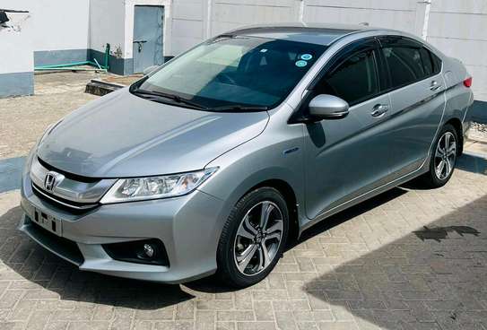 Honda grace in very good condition image 9