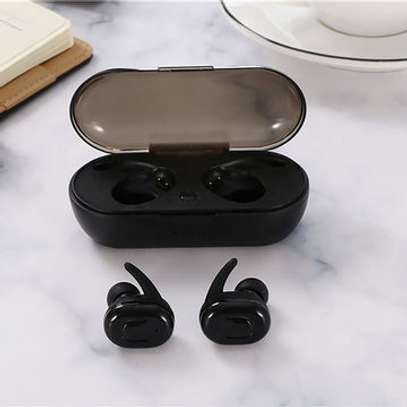 TWS4 JBL Harman Wireless twin earbuds image 2