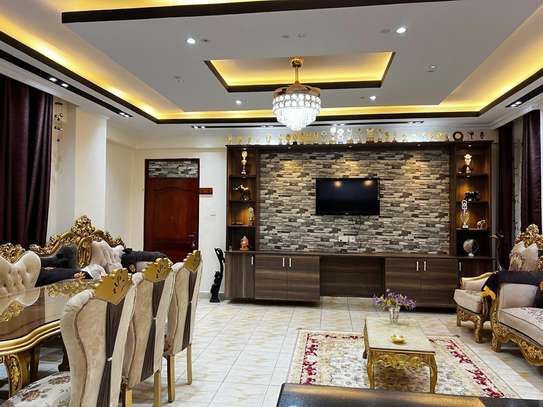Serviced 4 Bed Apartment with En Suite in Parklands image 3