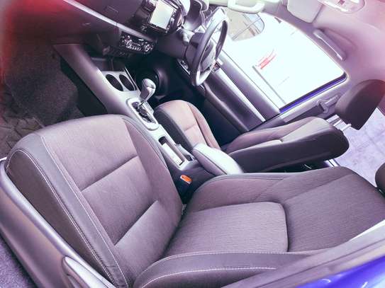 Toyota Hilux double cabin blue Sport 2018 image 7