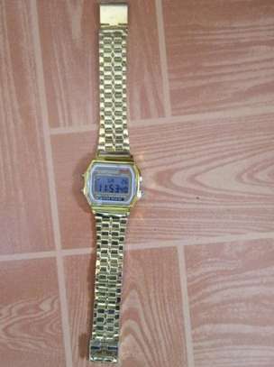 LCD digital Quartz wristwatch .Alarm date Chrono watch. image 2
