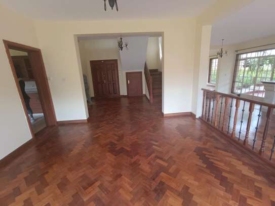 A 5 bedroom maisonette available for rent image 8
