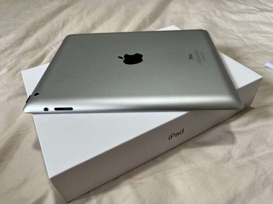 Apple iPad 4th Gen. 32GB, Wi-Fi + Cellular A1459, 9.7" image 1