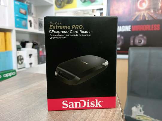 SanDisk Extreme PRO CFexpress Card Reader image 1