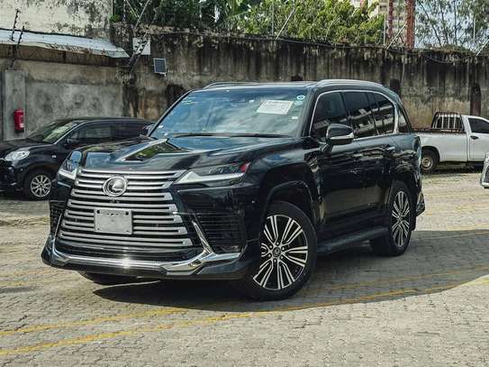 Lexus LX 6000 , 2020 model image 2