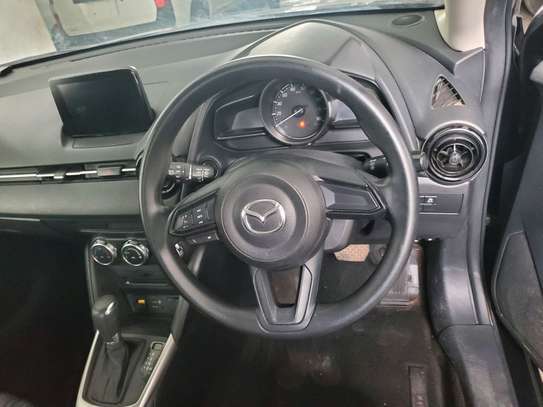 Mazda 2 Newshape image 3