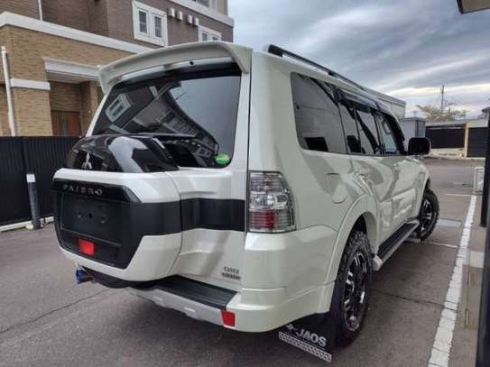 2019 MITSUBISHI PAJERO image 11
