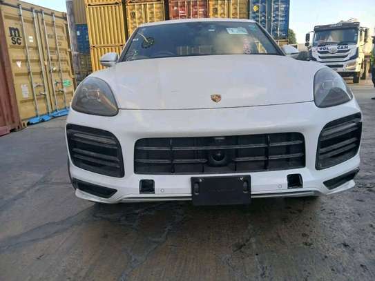 Porche cayenne image 5