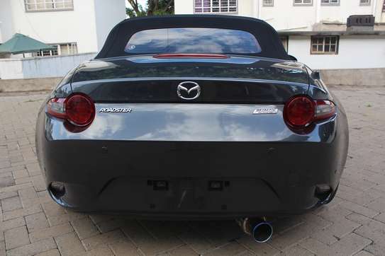 Mazda Roadster Skyactiv Convertible 2018 70,000 Kms image 5