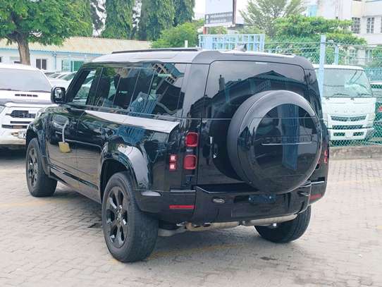 LAND ROVER DEFENDER 110s 2022MODEL DIESEL image 6