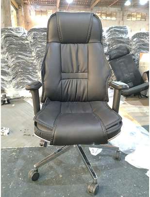 Executive  Office Leather  Chair image 3