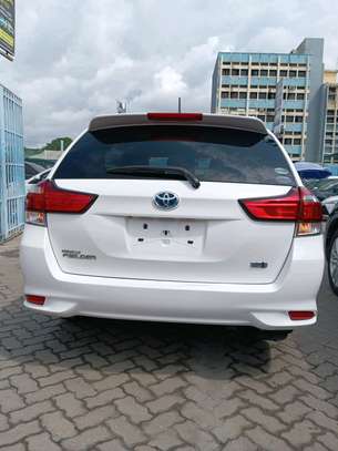 toyota fielder hybrid 2019 image 3