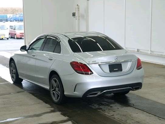 Mercedes Benz C200 AMG image 3