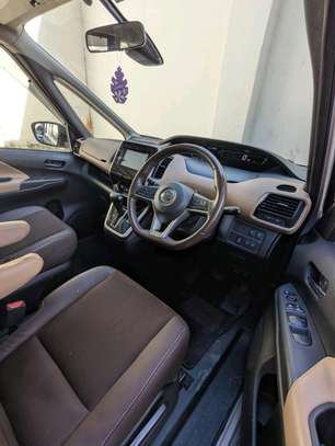 Nissan Serena highway Star ✨✨✨ Hybrid Gold 2018 image 3