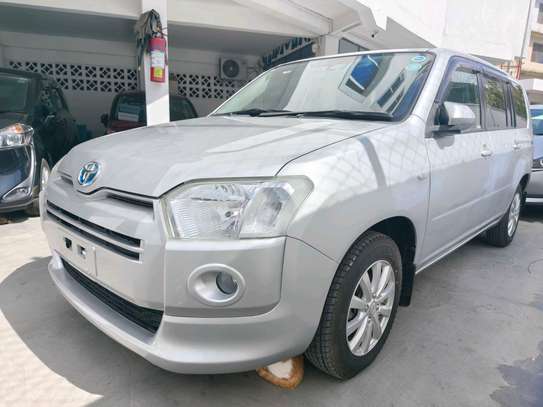 Toyota succeed, hybrid system, 2020 model,  txg package image 7