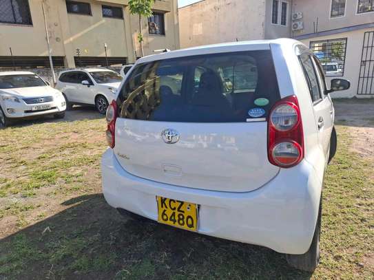 Toyota passo image 2