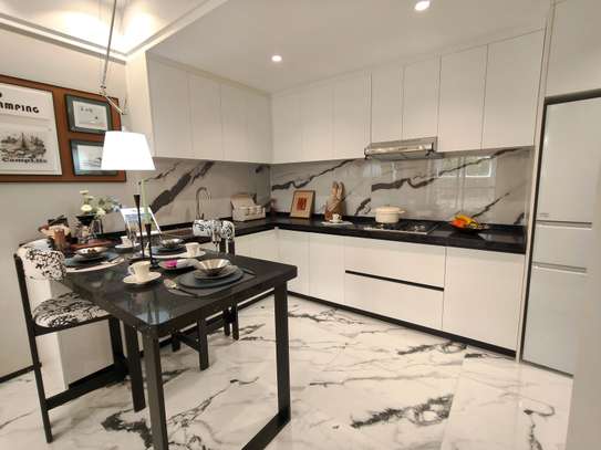 1 Bed Apartment with En Suite at Muthithi Road image 20