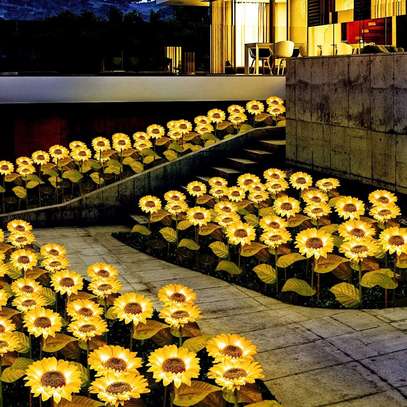 Solar Sunflowers IP65 LED Outdoor Garden Lights image 3