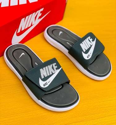 Nike slides outlet size 3