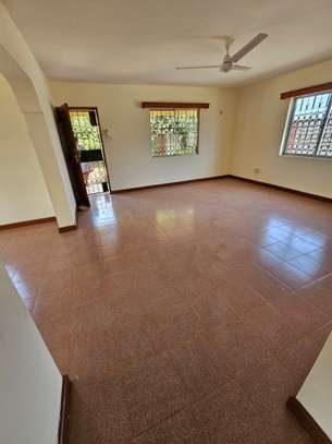 3 Bed Townhouse with En Suite at Nyali image 1