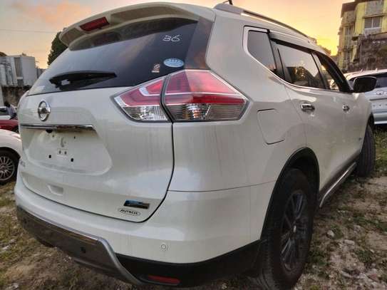 Nissan x-trail ( hybrid) for sale in kenya image 1