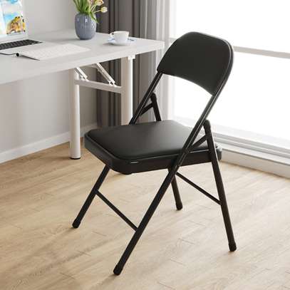 Foldable chair: Black leather foldable chair image 4