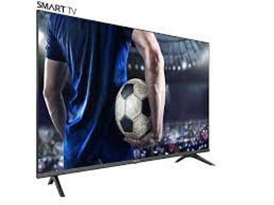 Hisense 40'' Smart frameless tv image 1
