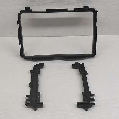9inch stereo replacement Frame for Vezel 2012+ image 1