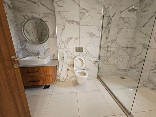 2 Bed Apartment with En Suite in Westlands Area image 8
