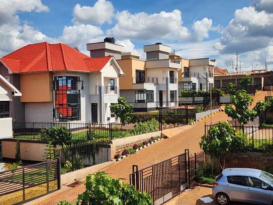 4 Bed Villa at Kenyatta Road image 1