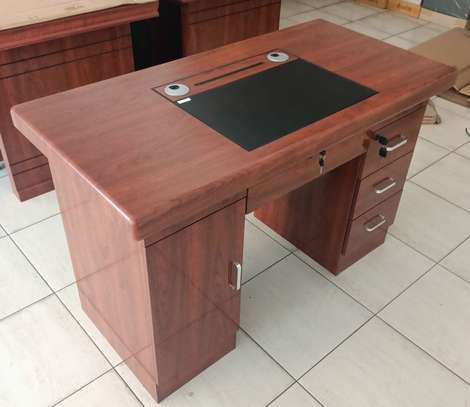 Imported Modern Senior Management Desk – 1200mm image 1