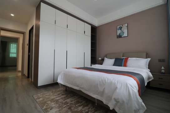 2 Bed Apartment with En Suite in Kilimani image 4