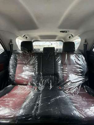 Toyota Fortuner SUV Black Spacious Roof Rack image 7