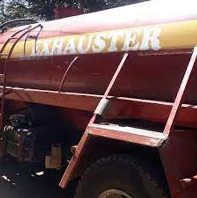 Sewage exhauster Service Tanker image 3